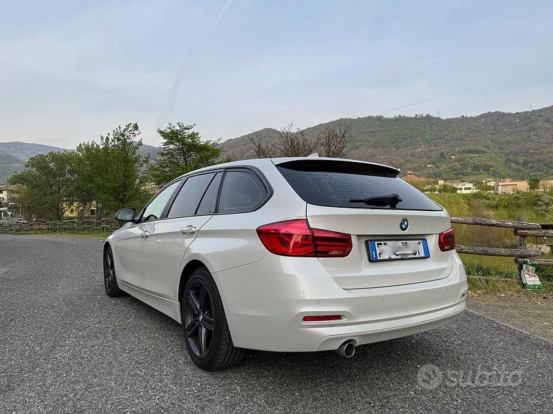 Usata BMW 318 Advantage 150 CV (110 kW) 2016 Bianco Station wagon