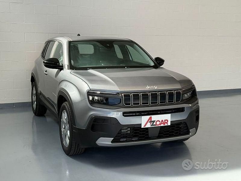 Nuova Jeep Avenger Altitude 100 CV (73 kW) 2025 Grigio SUV