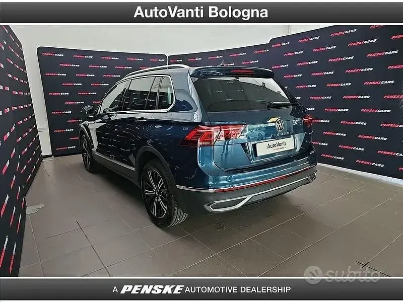 Usata VW Tiguan Elegance 150 CV (110 kW) 2021 Blu/azzurro SUV