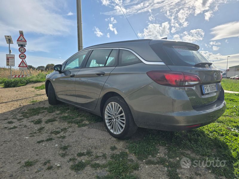 Usata Opel Astra 110 CV (80 kW) 2016 Grigio Station wagon