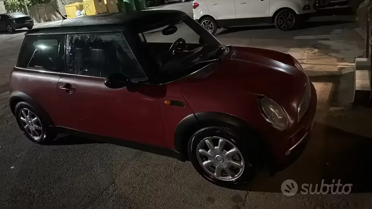 Usata Mini Cooper 90 CV (66 kW) 2002 Rosso Utilitaria