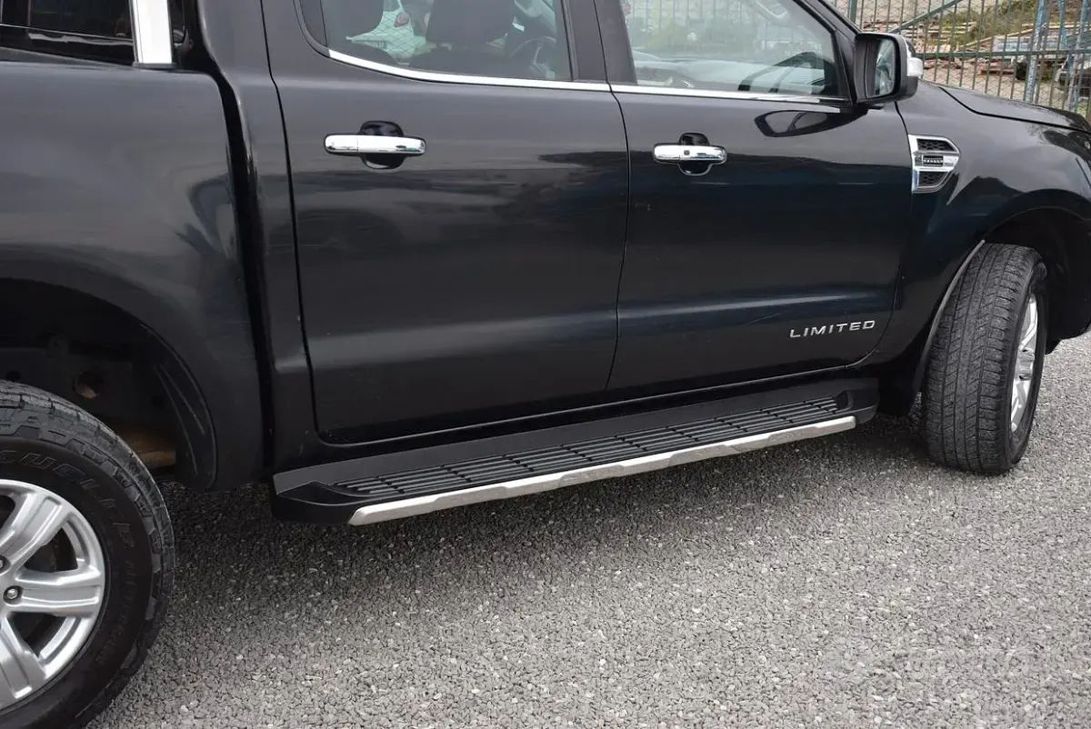Usata Ford Ranger 170 CV (125 kW) 2019 Nero Pick-up