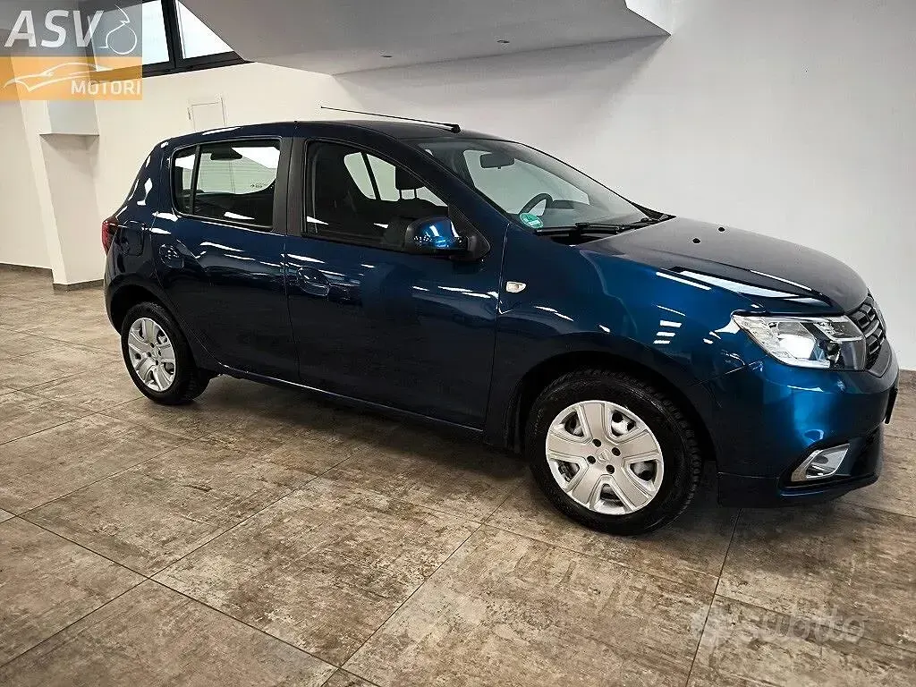 Usata Dacia Sandero Comfort 90 CV (66 kW) 2018 Bluazzurro Berlina