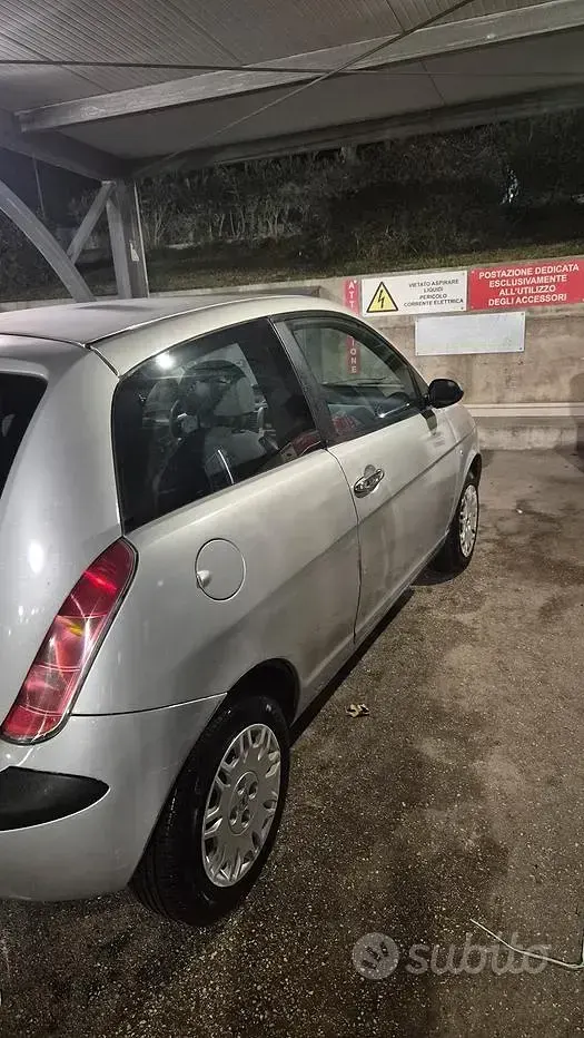 Usata Lancia Ypsilon 69 CV (50 kW) 2008 Utilitaria
