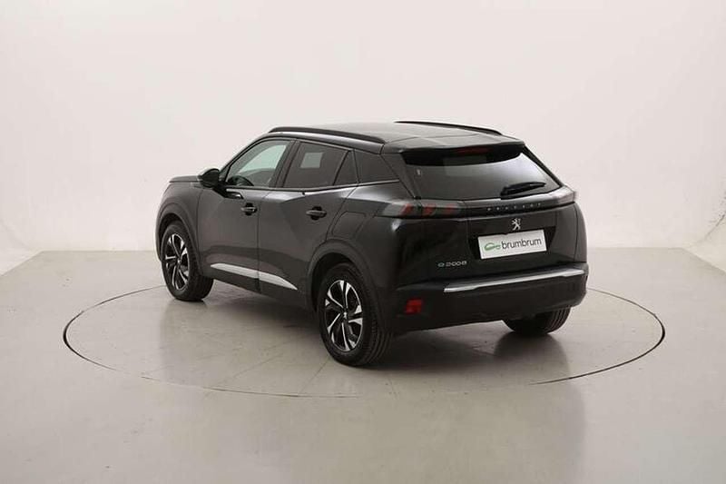 Usata Peugeot e-2008 Allure 56 kW (77 CV) 2021 Nero SUV