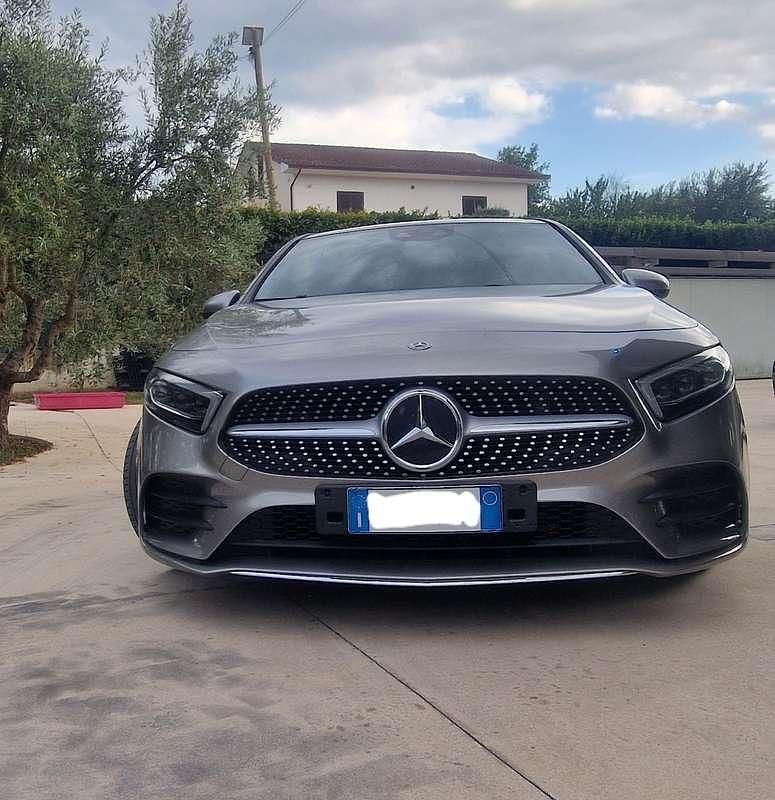 Usata Mercedes A220 Premium 190 CV (139 kW) 2019 Grigio Berlina