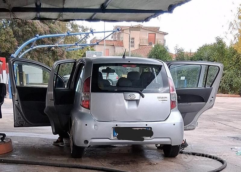 Usata Daihatsu Sirion 2007 Grigio Utilitaria