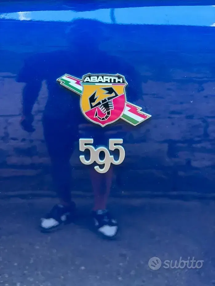 Usata Abarth 595 Pista 160 CV (117 kW) 2018 Bluazzurro Berlina