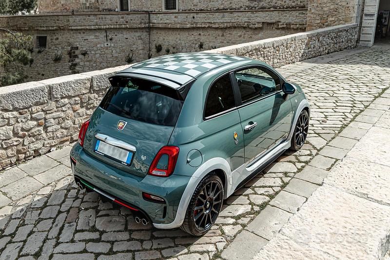 Usata Abarth 695 179 CV (131 kW) 2020 Verde Utilitaria