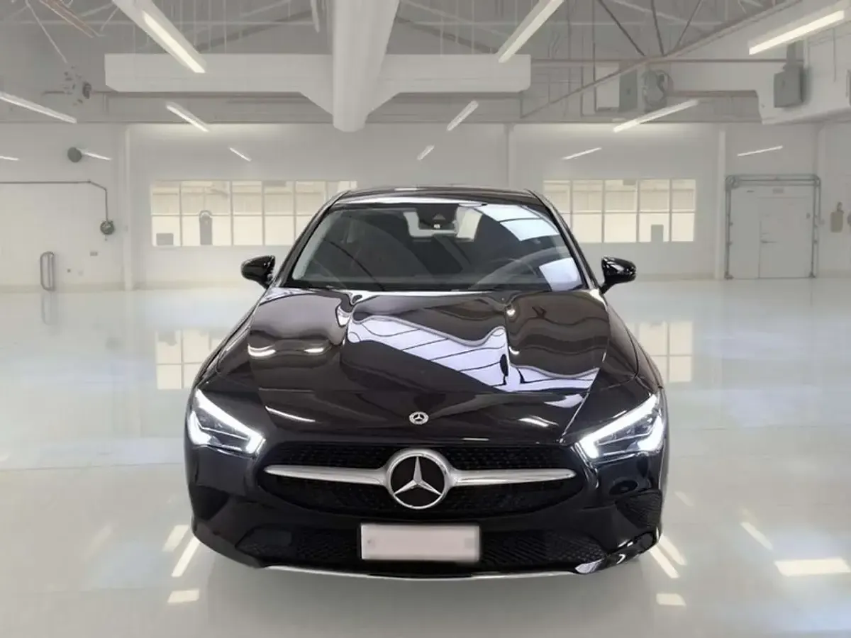 Usata Mercedes CLA200 150 CV (110 kW) 2022 Nero Coupé