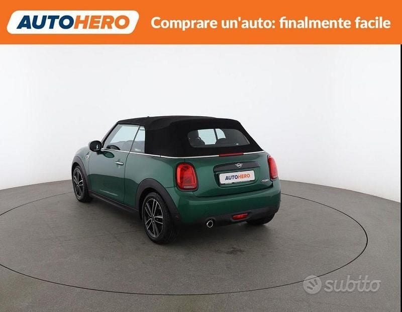 Usata Mini Cooper Cabriolet 135 CV (99 kW) 2020 Verde Cabrio