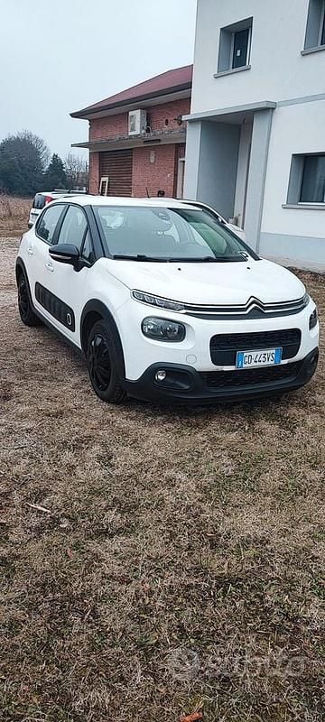 Bianco Usata 2017 Citroën C3 Tre volumi | 7900 € (Buon prezzo) - Immagine 1/4