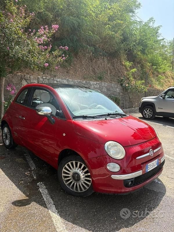 Usata Fiat 500 Lounge 75 CV (55 kW) 2010 Rosso Utilitaria