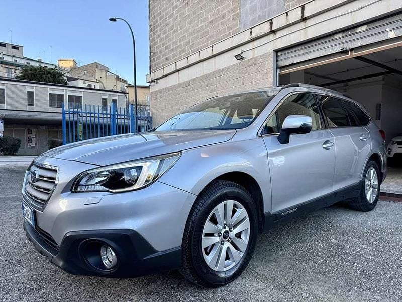 Usata Subaru Outback 150 CV (110 kW) 2016 Station wagon