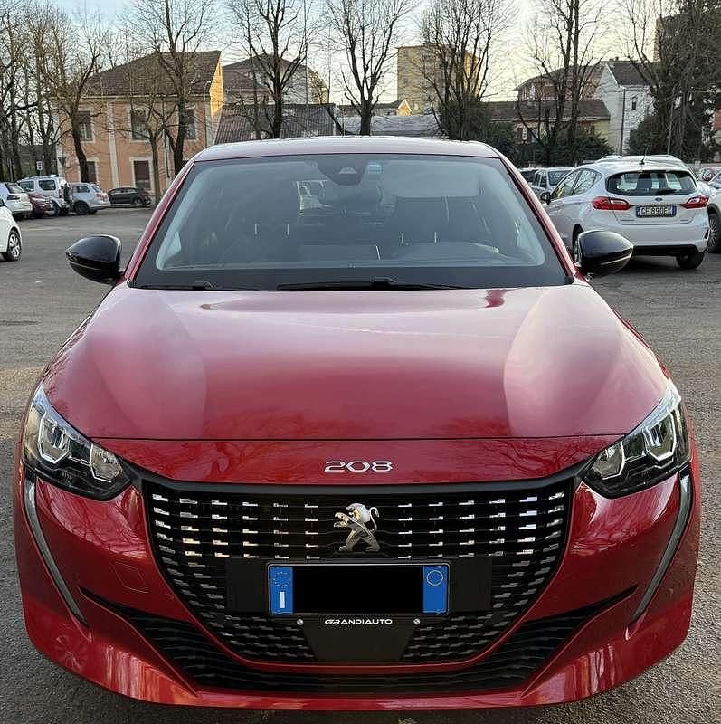 Usata Peugeot 208 Allure 101 CV (74 kW) 2022 Rosso Utilitaria