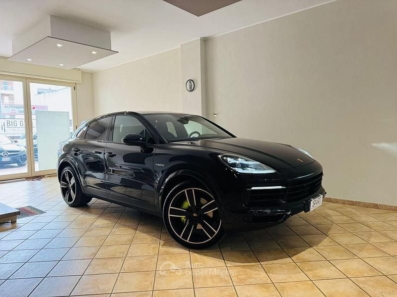 Usata Porsche Cayenne 340 CV (250 kW) 2021 Nero SUV