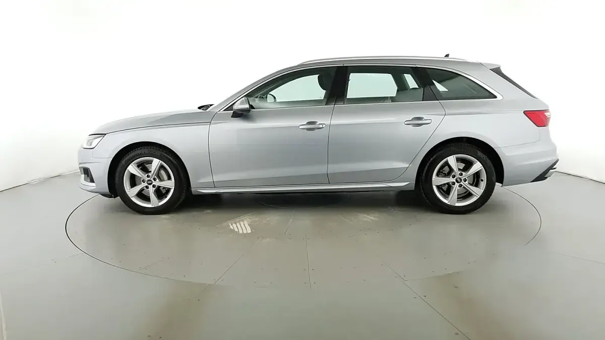 Usata Audi A4 Advanced 204 CV (150 kW) 2022 Argento cavo/nero mito Station wagon