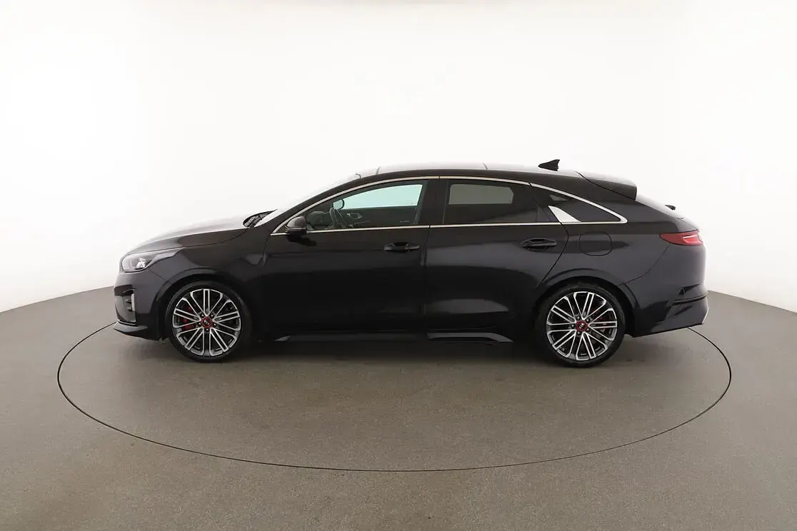 Begagnad Kia ProCeed GT 205 HK (150 kW) 2020 Svart Kombi