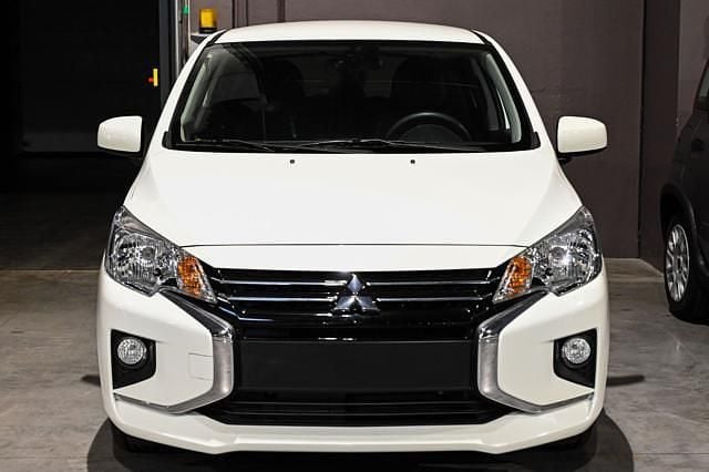 Nuova Mitsubishi Space Star Invite 71 CV (52 kW) 2025 Bianco Utilitaria