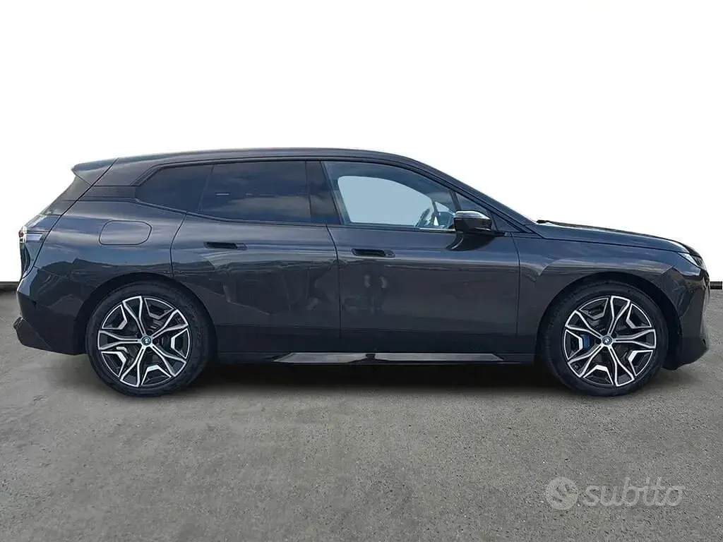 Occasion BMW iX Comfort Edition 139 kW (190 ch) 2024 Gris SUV