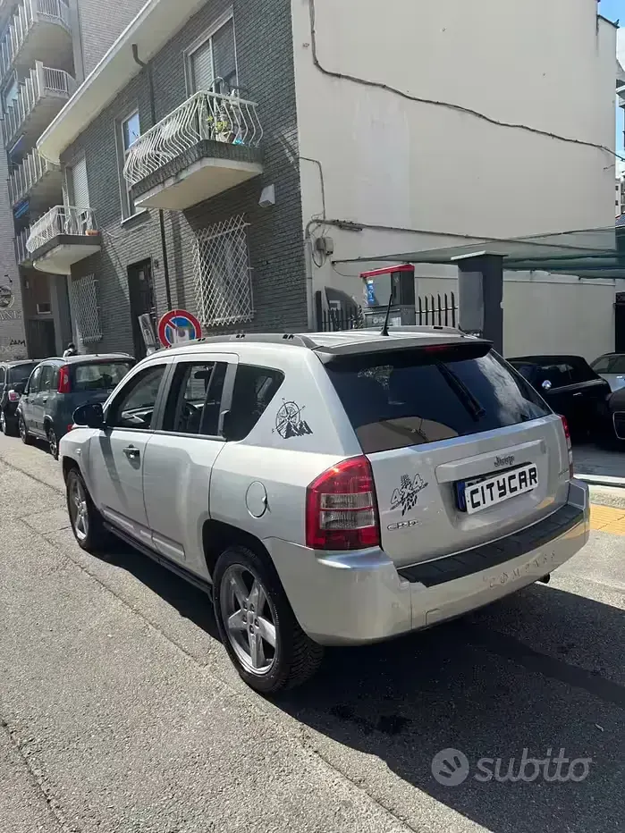 Usata Jeep Compass Limited 140 CV (102 kW) 2008 Grigio SUV