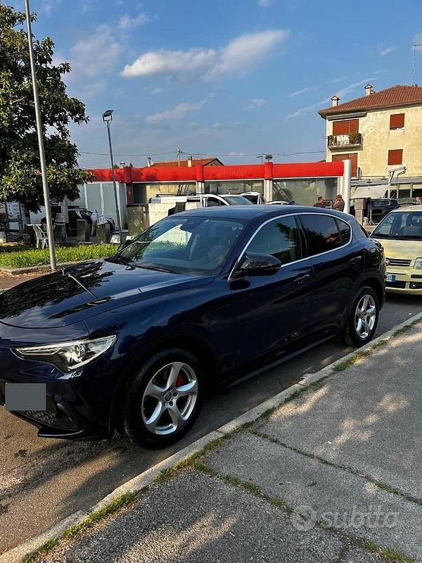 Occasion Alfa Romeo Stelvio 180 ch (132 kW) 2019 Bleue SUV