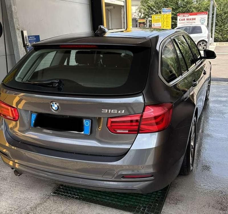 Usata BMW 316 Advantage 116 CV (85 kW) 2016 Station wagon