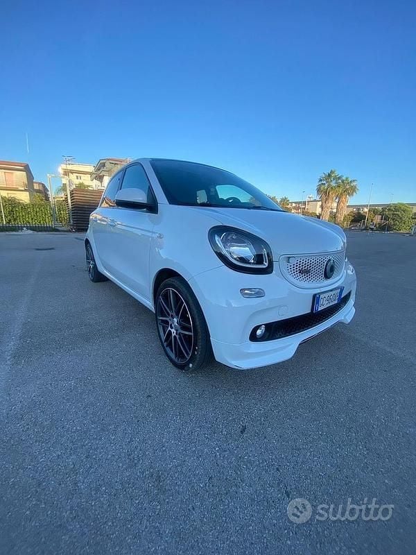 Usata Smart ForFour Brabus 109 CV (80 kW) 2019 Bianco Utilitaria