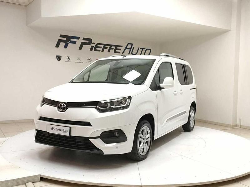 Bianco Usata 2021 Toyota Proace Executive Monovolume | 19.900 € (Cara) - Immagine 1/4
