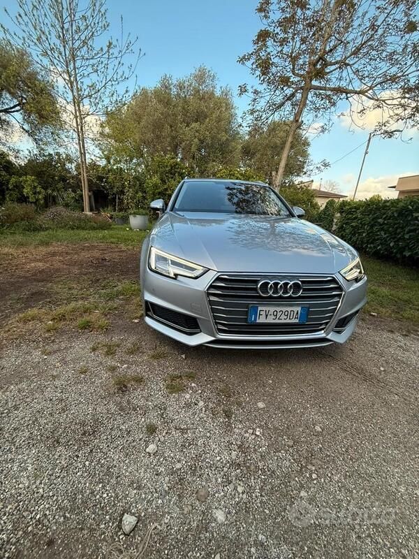 Grigio Usata 2019 Audi A4 Station wagon | 18.000 € (Molto cara) - Immagine 1/4
