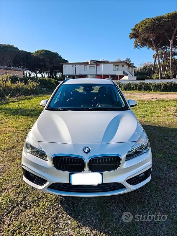 Bianco Usata 2016 BMW 218 Gran Tourer Sport Line Monovolume | 12.500 € - Immagine 1/4