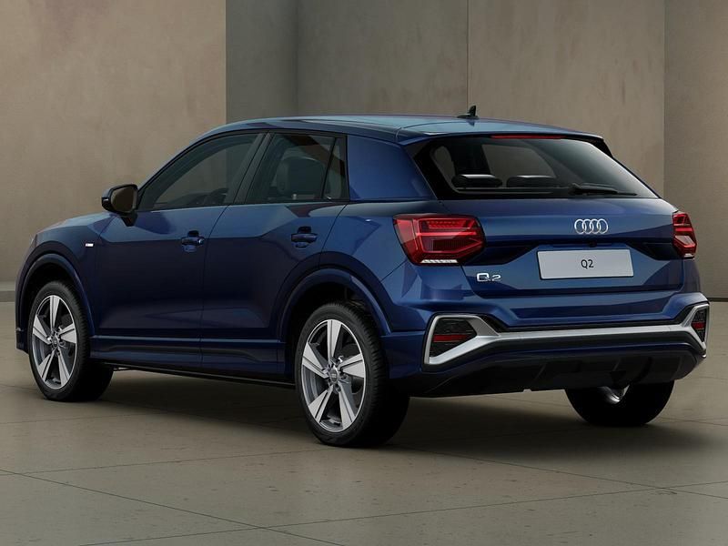 Nuova Audi Q2 S-Line 150 CV (110 kW) 2026 Blu navarra metallizzato SUV