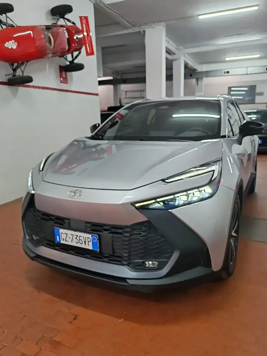 Usata Toyota C-HR Trend 140 CV (102 kW) 2025 Grigio SUV