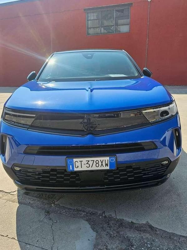 Blu/azzurro Usata 2024 Opel Mokka Ultimate SUV | 18.499 € (Ottimo prezzo) - Immagine 1/4