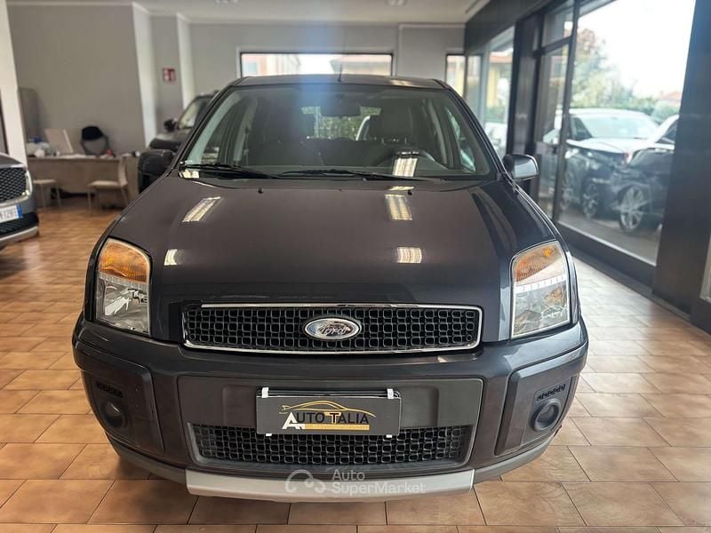 Usata Ford Fusion Titanium 80 CV (58 kW) 2009 Grigio Utilitaria