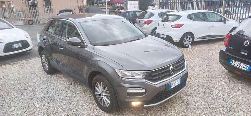 Usata VW T-Roc Business 150 CV (110 kW) 2021 Grigio SUV
