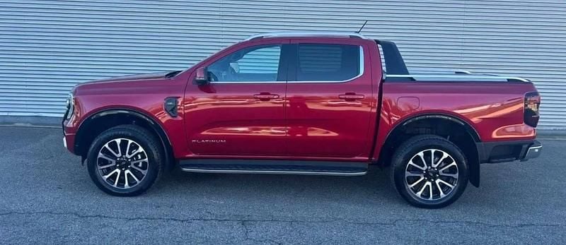 Usata Ford Ranger Platinum 241 CV (177 kW) 2023 Rosso Pick-up