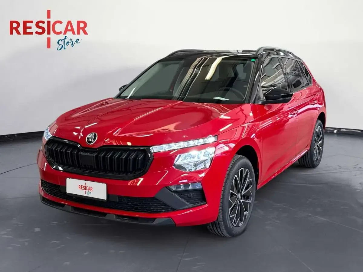Nuova Skoda Kamiq Selection 116 CV (85 kW) 2026 Rosso velluto metallizzato ner SUV