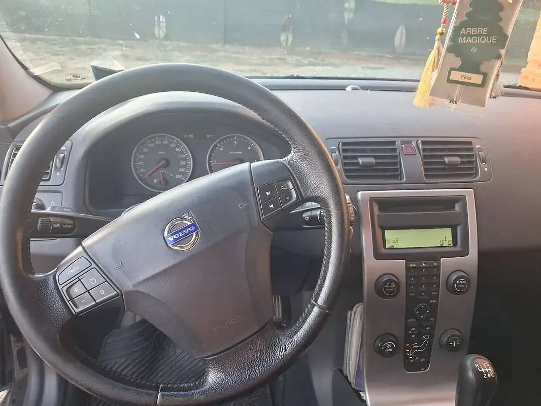 Usata Volvo V50 136 CV (100 kW) 2005 Nero Station wagon