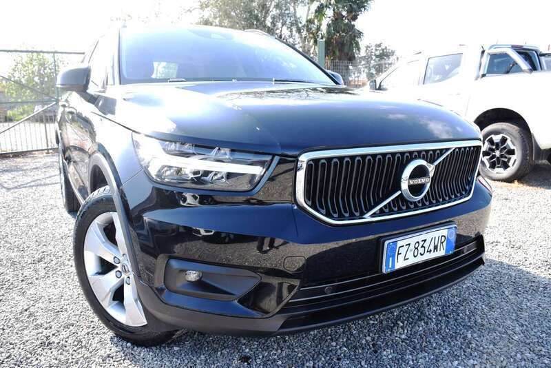 Nero Usata 2020 Volvo XC40 Business Edition SUV | 22.900 € (Buon prezzo) - Immagine 1/4