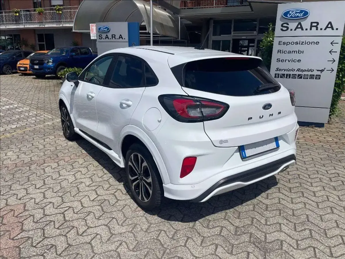 Usata Ford Puma ST-Line 125 CV (91 kW) 2024 Bianco pastello SUV