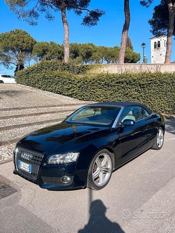 Usata Audi A5 Cabriolet 160 CV (117 kW) 2010 Blu/azzurro Cabrio