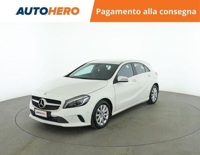 Bianco Usata 2015 Mercedes A180 Style Tre volumi | 14.599 € (Buon prezzo) - Immagine 1/2