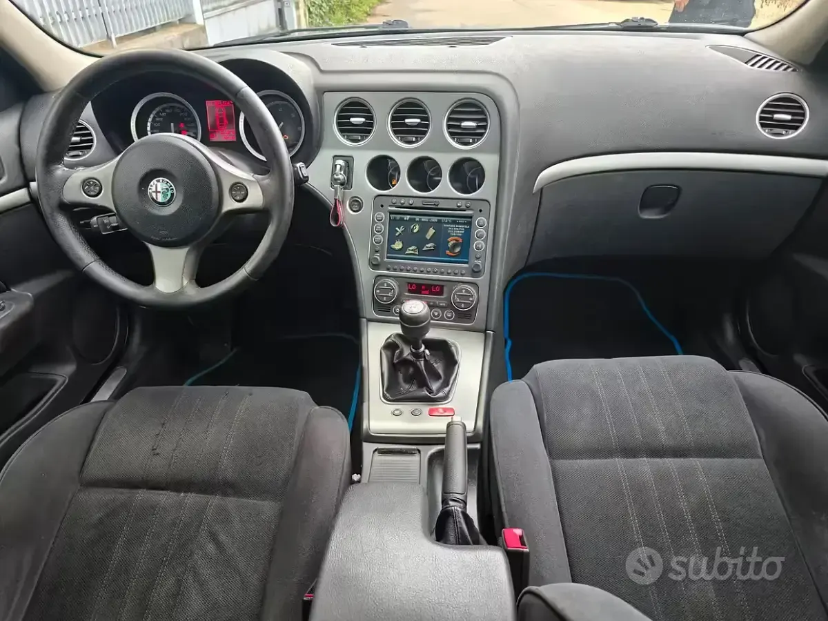 Usado Alfa Romeo 159 120 CV (88 kW) 2009 Negro Familiar