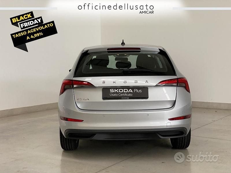 Usata Skoda Scala Ambition 116 CV (85 kW) 2021 Argento Utilitaria