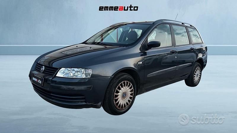 Usata Fiat Stilo Wagon 95 CV (69 kW) 2004 Grigio Station wagon