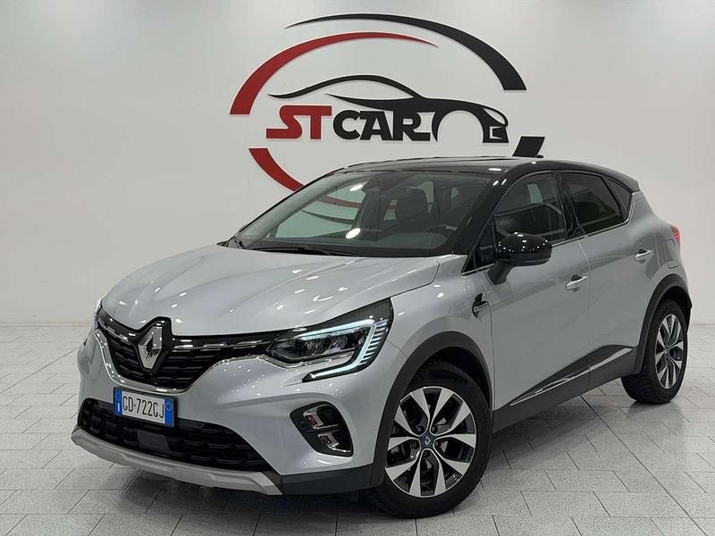 Usata Renault Captur Intens 92 CV (67 kW) 2021 Argento SUV