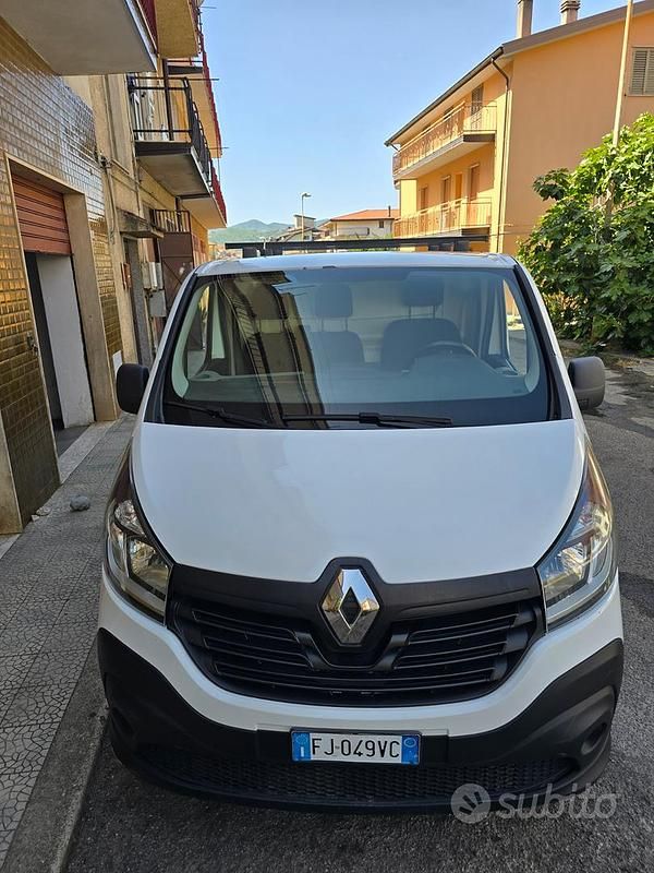 Bianco Usata 2017 Renault Trafic Furgone | 7500 € (Super prezzo) - Immagine 1/4
