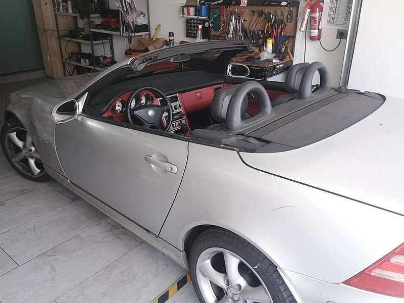 Usata Mercedes SLK200 163 CV (119 kW) 2001 Grigio Cabrio