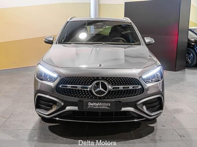 Usata Mercedes GLA250 Advanced Plus 163 CV (119 kW) 2024 Grigio montagna SUV